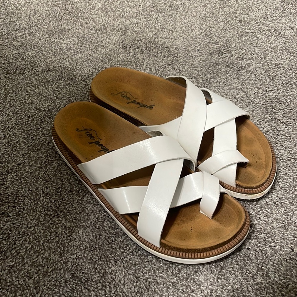 Free People Ventura footbed sandals white. 37.